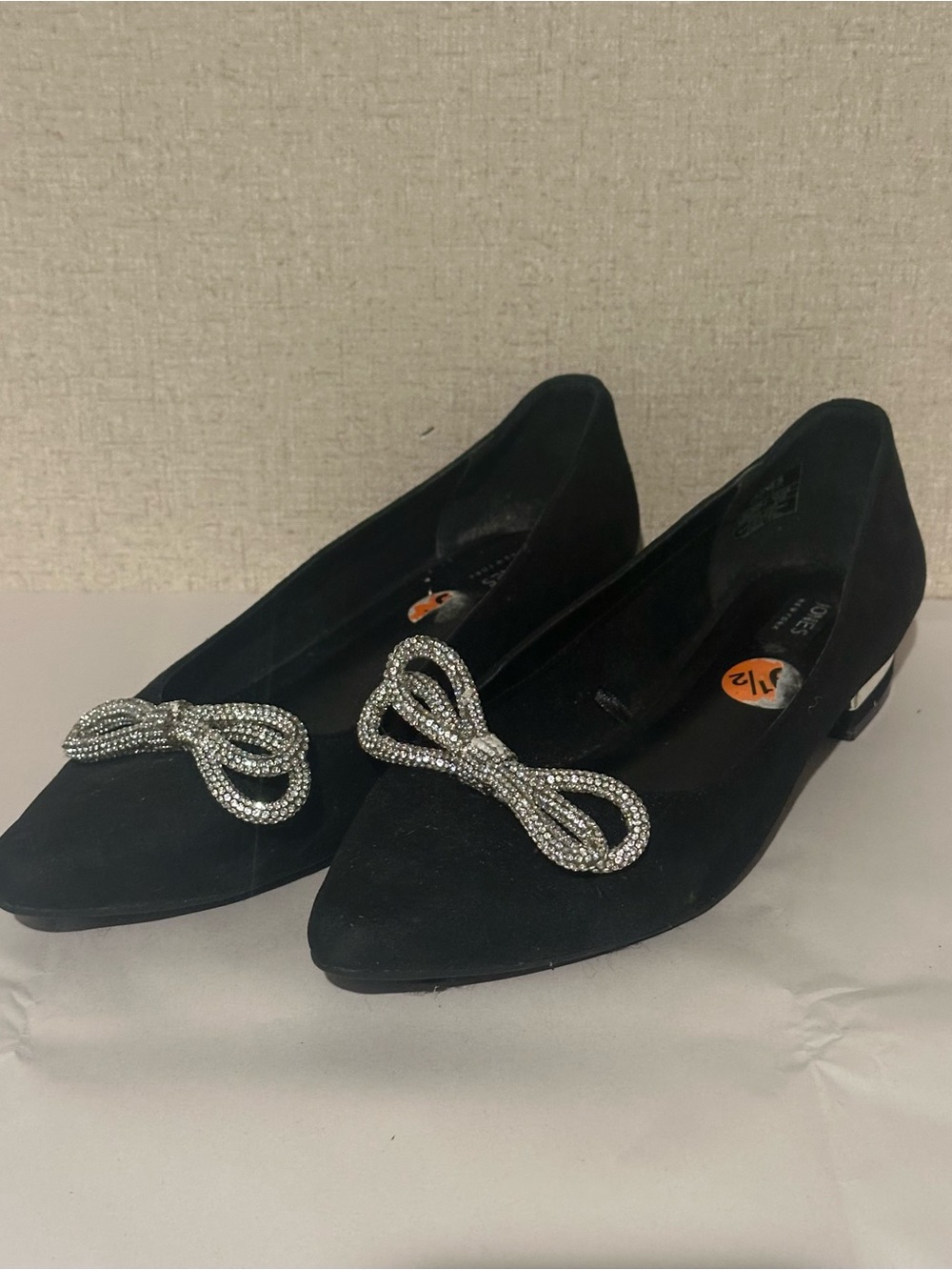 Jones New York Size 9.5 Black Rhinestone Bow Pointed Flats